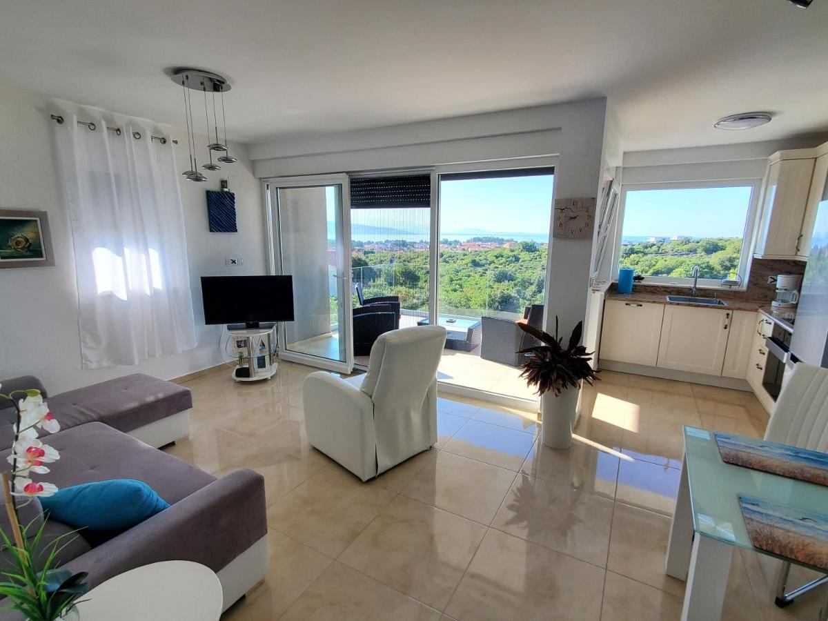 Marinela Apartment *